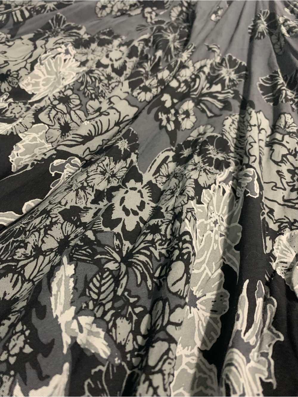 Denim 24/7 Black & Gray Floral Handkerchief Hem Skirt - Picture 8 of 9